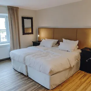  Hotel Little 7 - Boutique