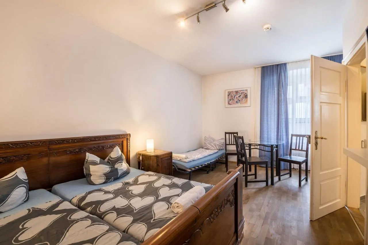 1 Stock Ostengasse 13 Apartment Regensburg